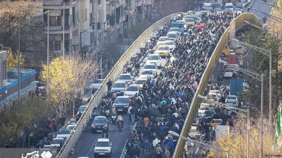 Иранда жаппай наразылық үшінші күн қатарынан жалғасуда