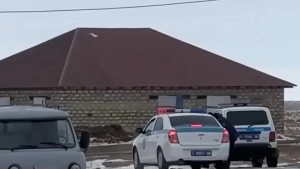 Атырау облысында бір отбасының жоғалуы: Екінші қызы жанармай құю бекетінде камераға түскені айтылды