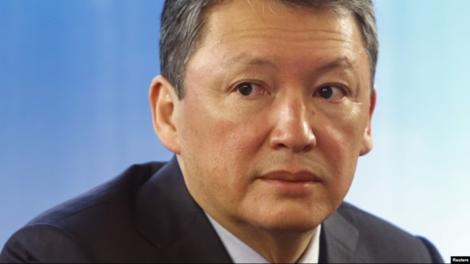 Мәміленің тазалығы күмәнді.  Құлыбаев британ королі әулетінің мүлкін қымбатқа алған