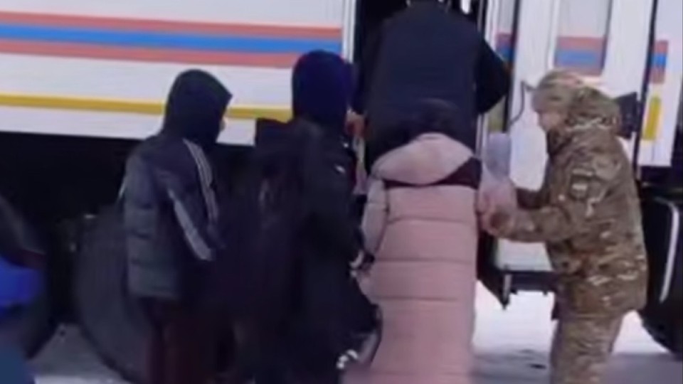 Қостанай облысында автобус жолда қалып, 28 адам эвакуацияланды