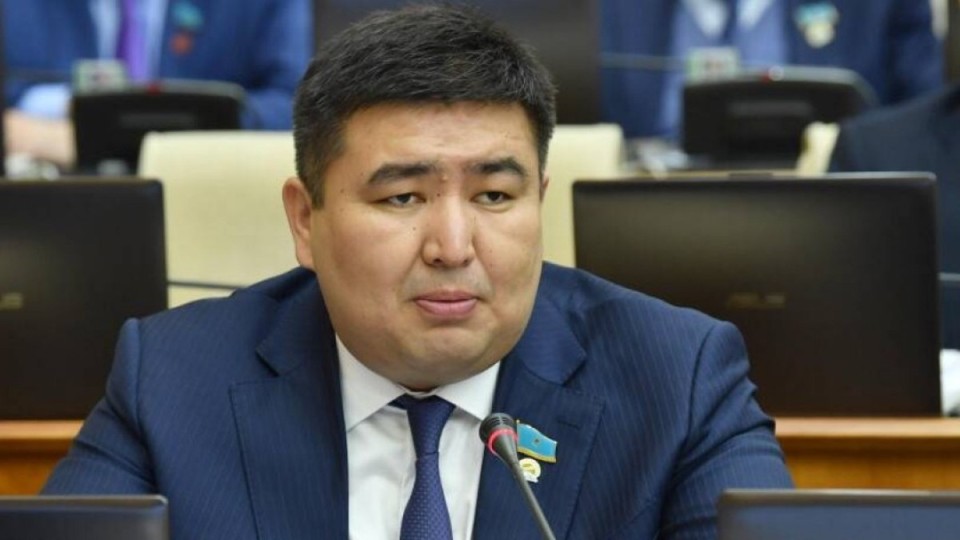 Бірпалаталы модель Парламенттің кәсібилігін арттырады – депутат