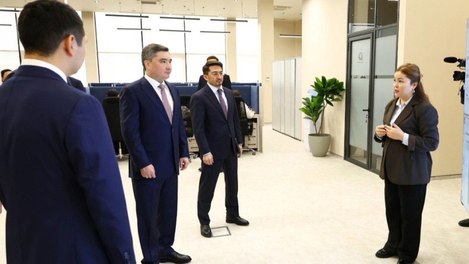 Олжас Бектенов салық реформасы бойынша түсіндіру жұмыстарымен танысты