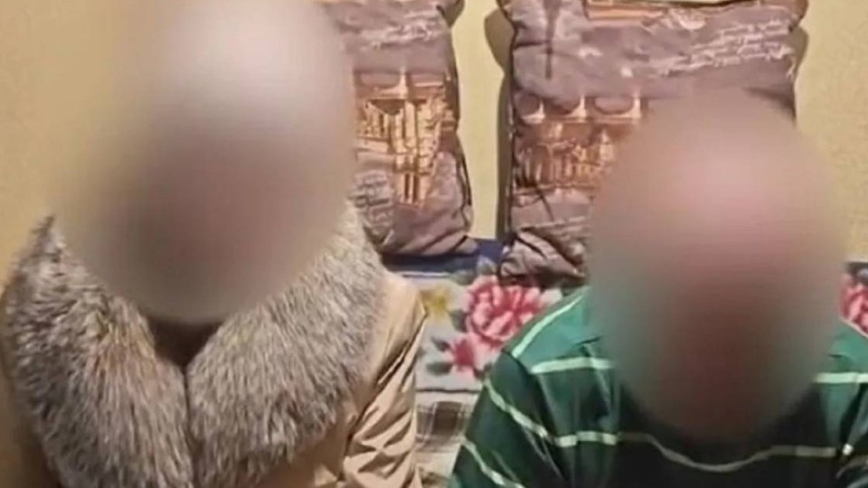 4 күнге туыстарына кеткен әйел күйеуіне қатысты күтпеген оқиғаның үстінен түсті (ВИДЕО)