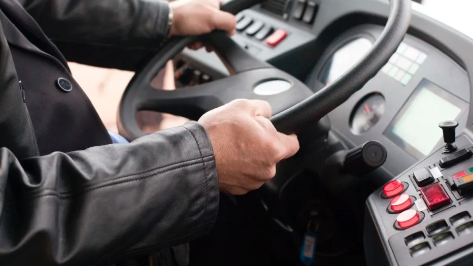 Алматыда автобус жүргізушісі жолда қайтыс болды