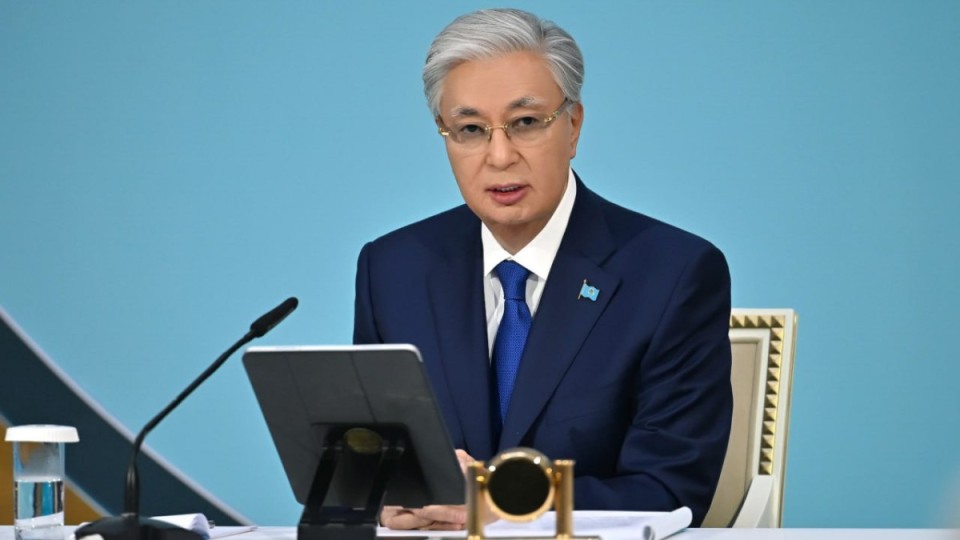 Тоқаев: қазақстандық банк арқылы көршілес мемлекеттен 14 миллиард доллар өткізілген