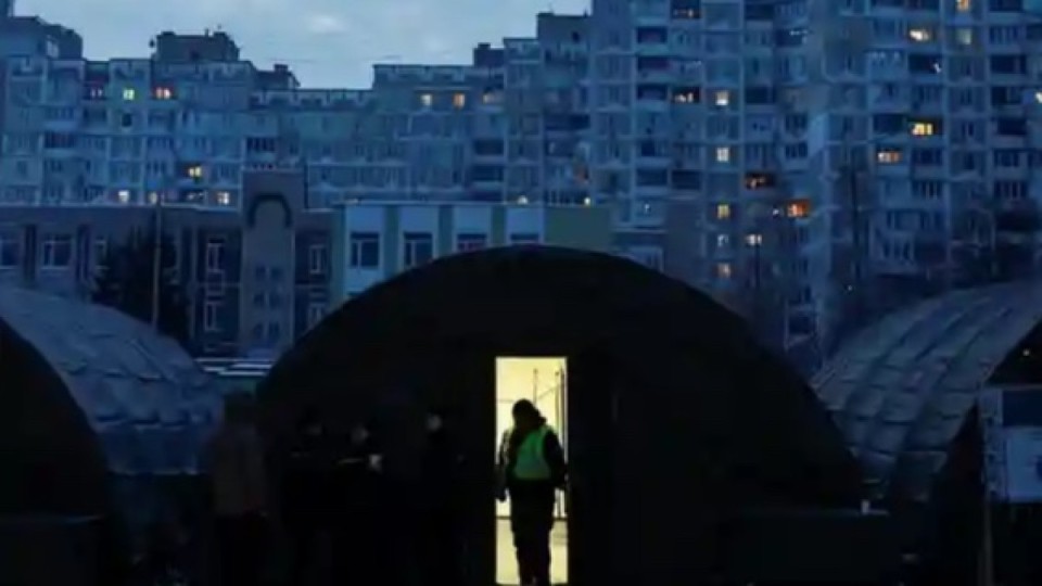 Киев пен бірнеше облыста электр, су және жылу уақытша тоқтатылды