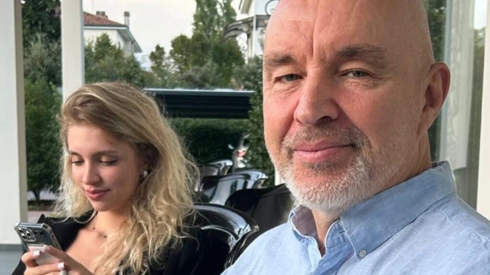 Әкесі қызына деп ай сайын 100 доллардан жинады: Ақыр соңында ол миллионер атанып шықты