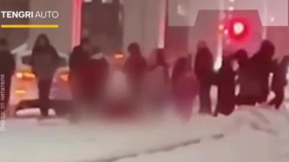 Астанада екі баланы көлік қағып кетті