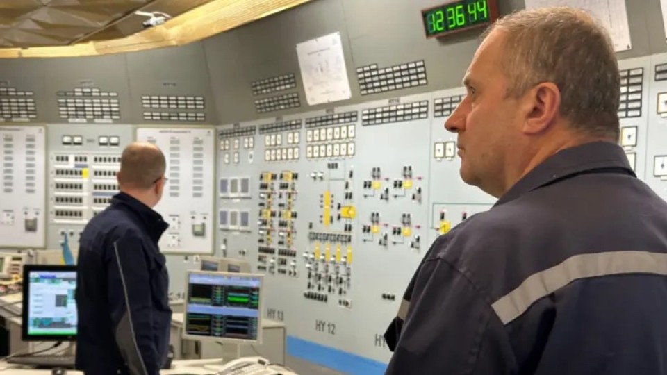 Зеленский: Ресей шабуылдары украиналық АЭС-терге зиян келтірді