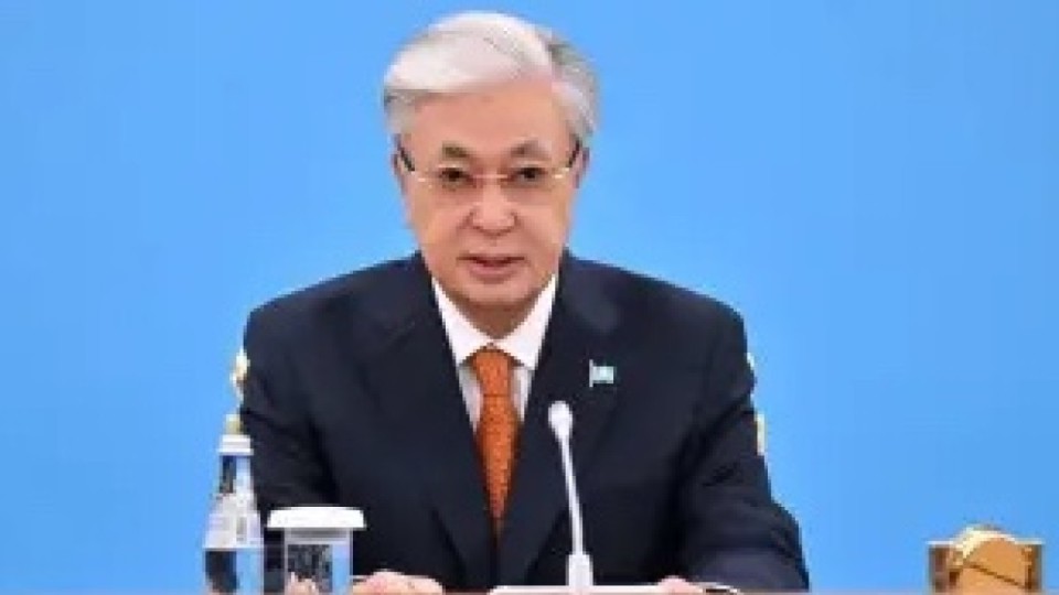 Тоқаев бірнеше заңға қол қойды