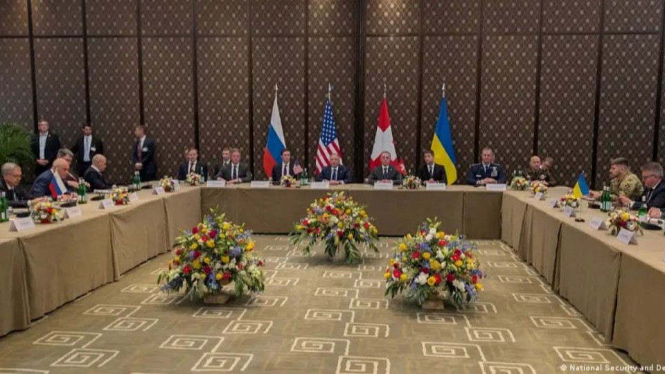 Ресей мен Украина арасындағы келіссөздер 2 сағатта аяқталды