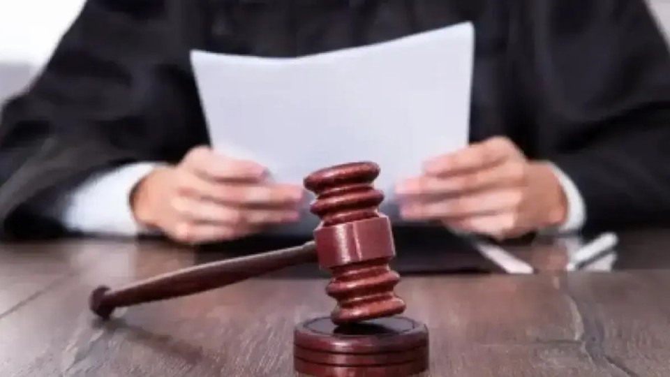 БҚО-да әйелді бір жыл аңдыған ер адамға сот үкімі шықты