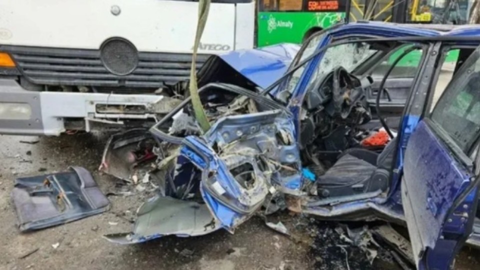 Алматыда жантүршігерлік жол апатынан 20 жастағы жігіт қаза тапты