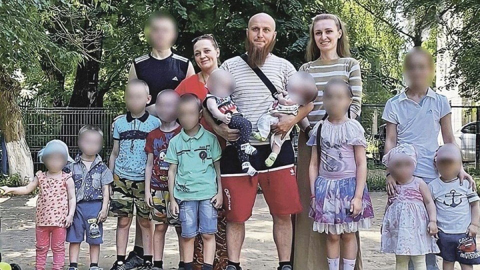 "31-рет әке атанды... Тіпті өз қызынан бала сүйгісі келеді": Аты шулы отбасыда ел күтпеген жағдай болды (ФОТО)