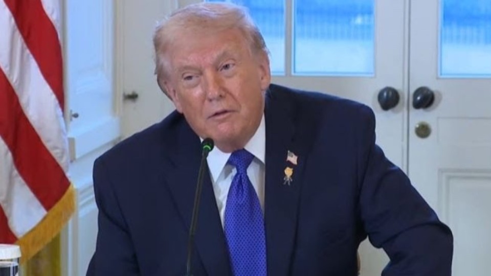 Трамп Иранның тоғыз әскери кемесі жойылғанын мәлімдеді