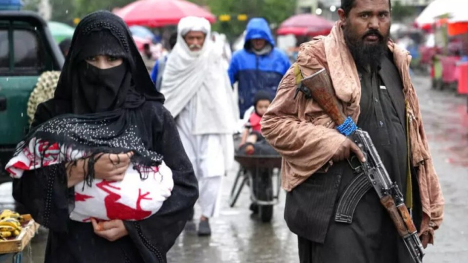 Ауғанстанда әйелге күш көрсеткендер 15 тәулікке қамалады