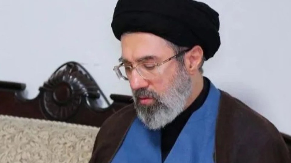 Хаменейдің ұлы билік басына келді