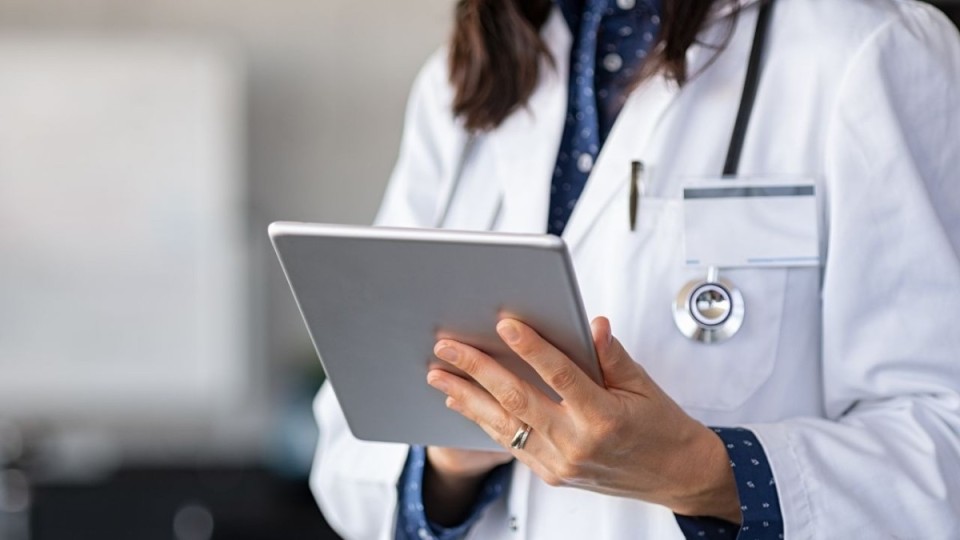 Дәрігерге қол көтерсең – түрме: Қазақстанда жаңа заң қалай жұмыс істейді?