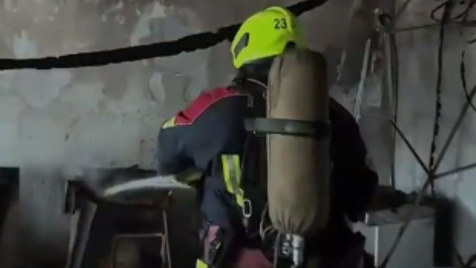 Астанада екі қабатты ғимарат өртенді