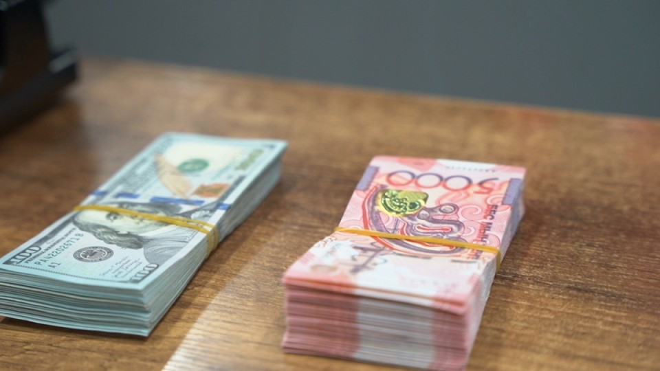 "Банктер ипотека бермейді": Премьер-министр Бектенов мұның кімге қатысы барын айтты