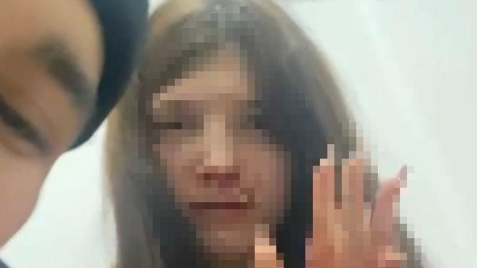 Атырауда 19 жастағы қызды пышақпен жарақаттаған. Тергеу басталды