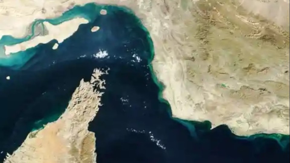 Трамп: Ормуз бұғазын ашу үшін қажет болса күш қолданамыз