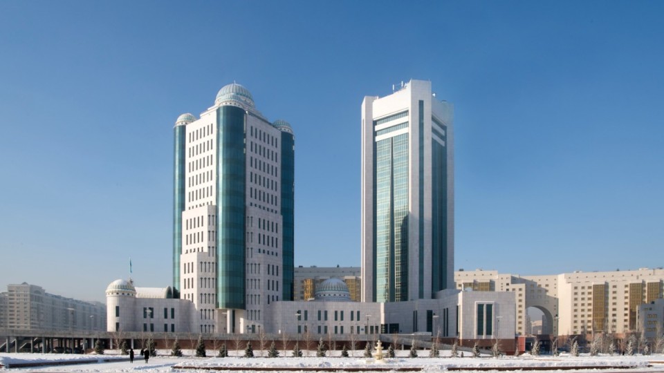 Қошанов Парламент палаталарының бірлекскен отырысын шақыру туралы өкім шығарды