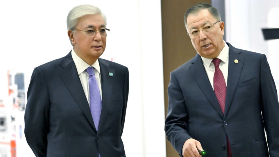 Тоқаев Қазақ ұлттық университетінің ғылыми әлеуетімен танысты