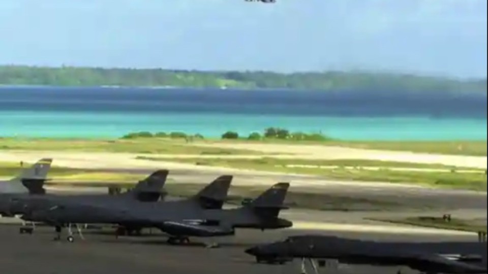 Иран Үнді мұхитындағы АҚШ базасын атқылады