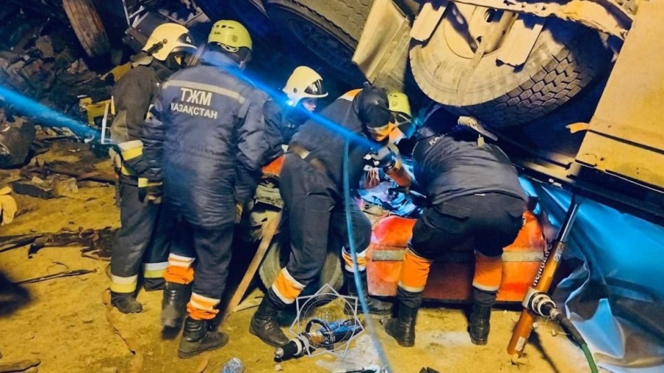 Жетісу облысында жантүршігерлік жол апатынан адам аман қалды