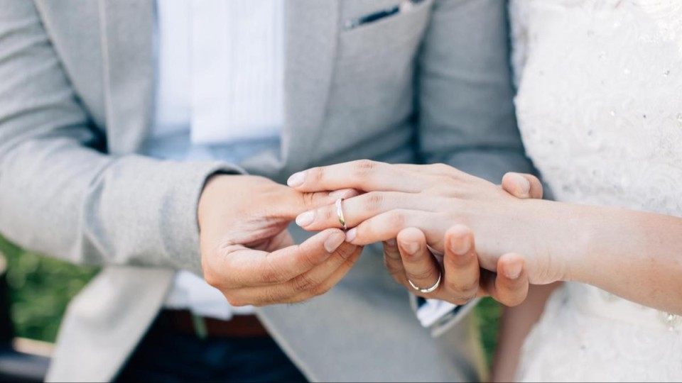 3 минутта үйленіп, 3 минутта ажырасты: Келін бір ауыз сөз үшін бірден кетіп қалды