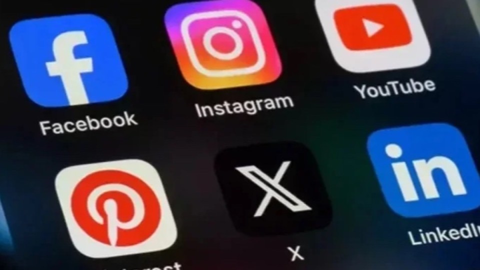 Google мен Meta әлеуметтік желідегі тәуелділік үшін $ 6 млн төлеуге міндеттелді