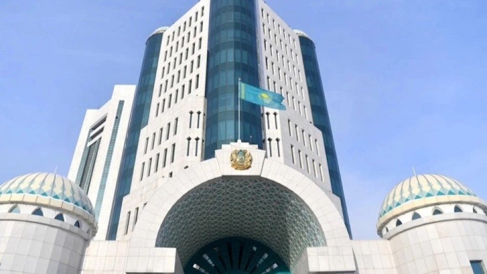 Сенаторлар екі халықаралық хаттаманы талқылайды