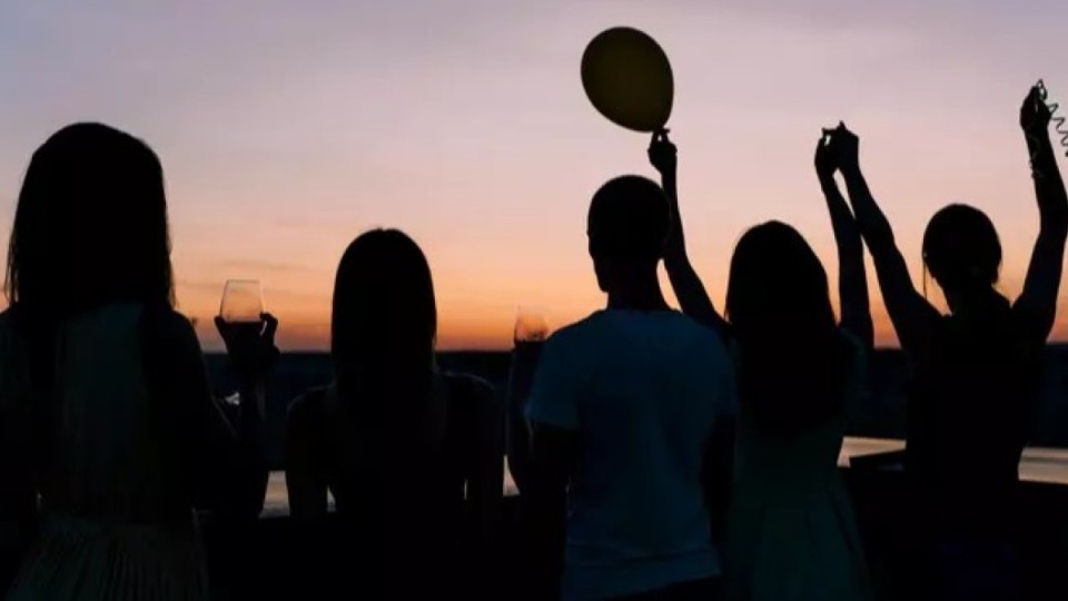 «Ата-ананың ақшасына қыдыру»: министрлік неге бітіру кешін өткізбеуге кеңес берді