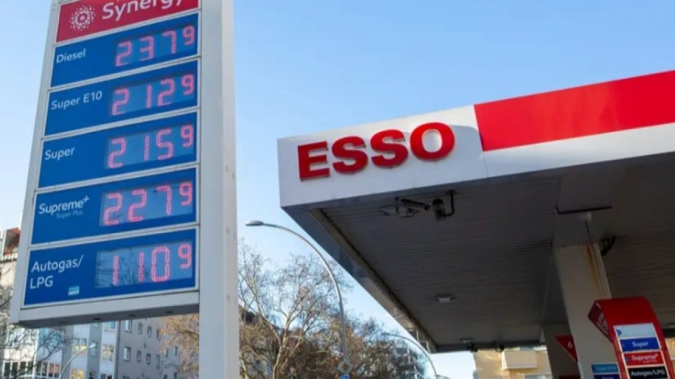 Ливанда атысты тоқтату жарияланғаннан кейін мұнай бағасы сәл төмендеді