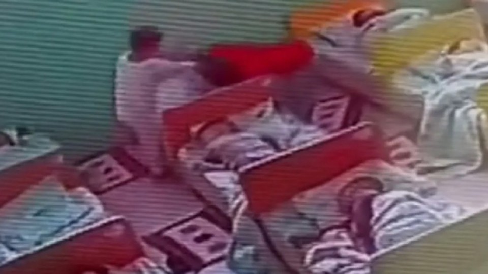 "Кеңсе пышағымен қорқытқан": Маңғыстаудағы балабақшада болған жағдай елдің үрейін ұшырды