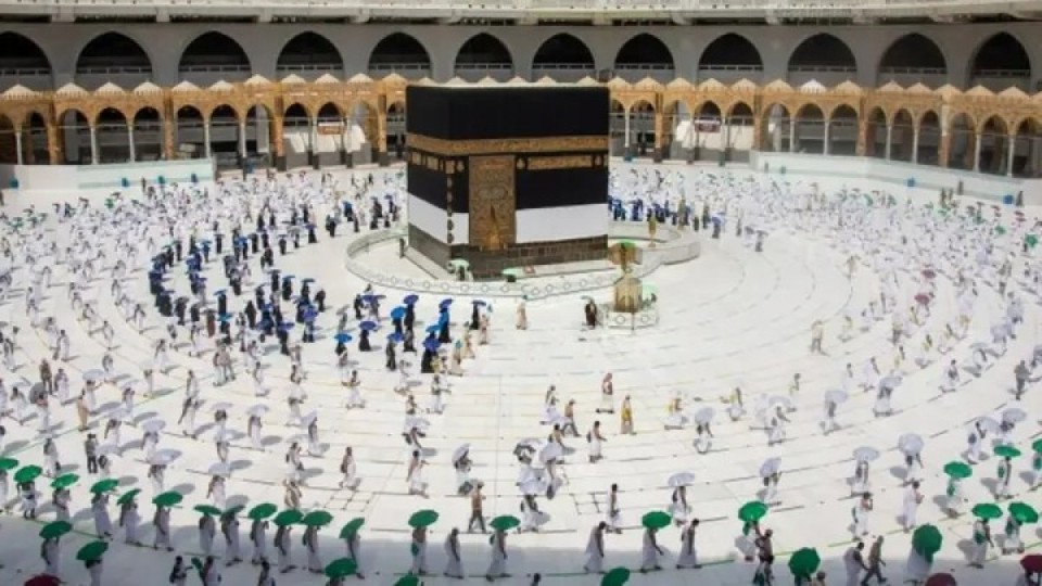 «Қажылыққа апарамын». Астанада 17 адамды алдаған алаяқ сотталды