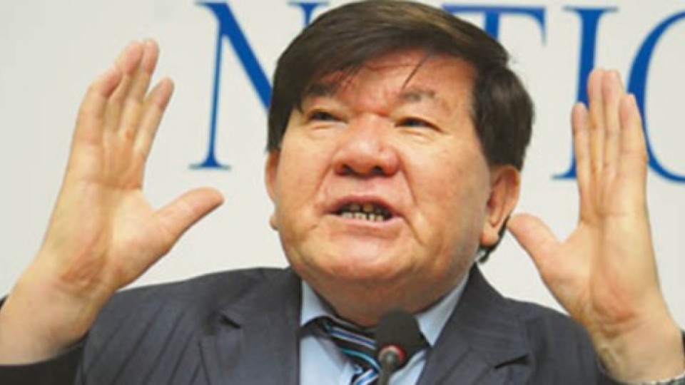 Мұхтар Шахановтың жұбайы Президентке ақынның соңғы аманатын жеткізді