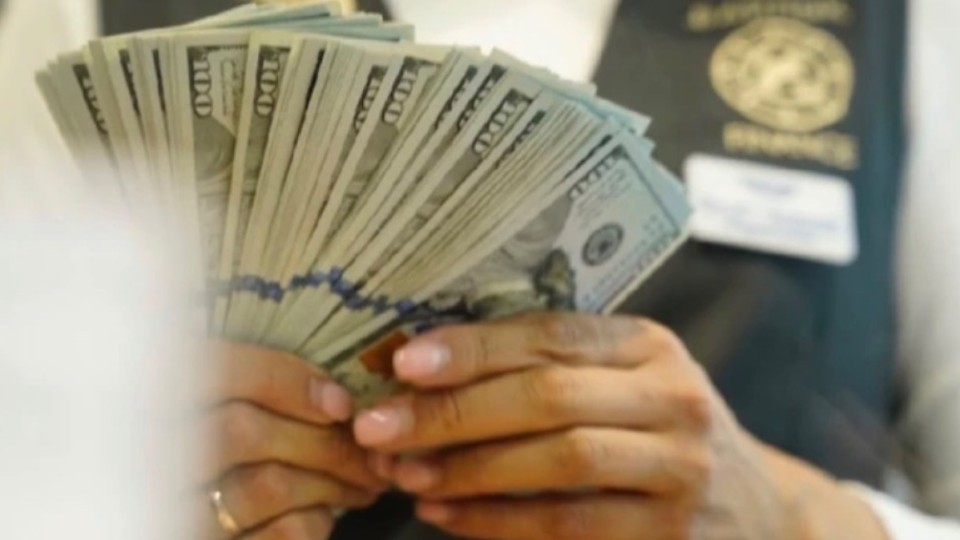 Доллар бағамы 460 теңгеге жақындады