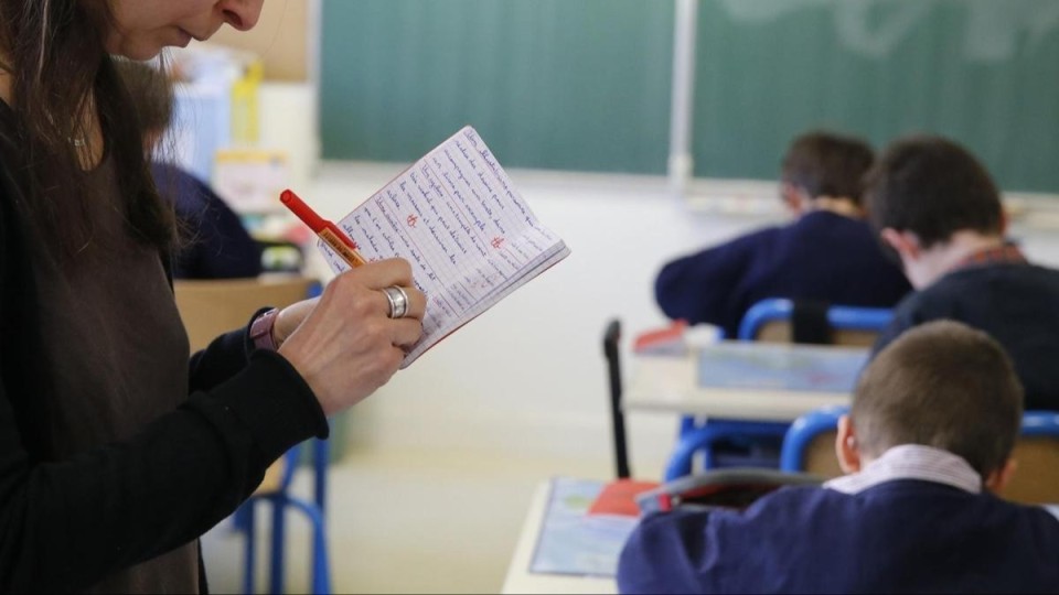 "Мұғалімдер енді тест тапсырмайды": Министрлік ұстаздар үшін қуанышты хабарды жеткізді (ВИДЕО)