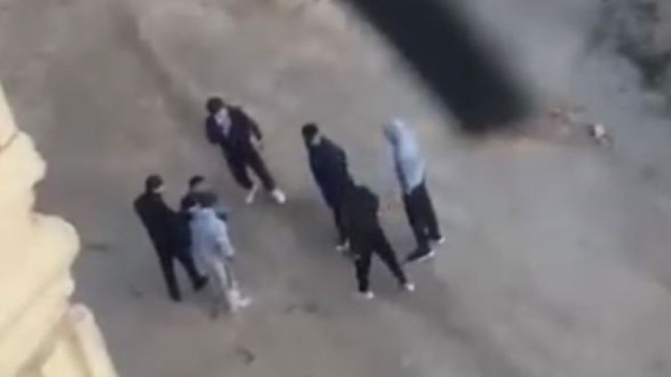 Маңғыстауда белгісіз адамдар екі жасөспірімді соққыға жықты