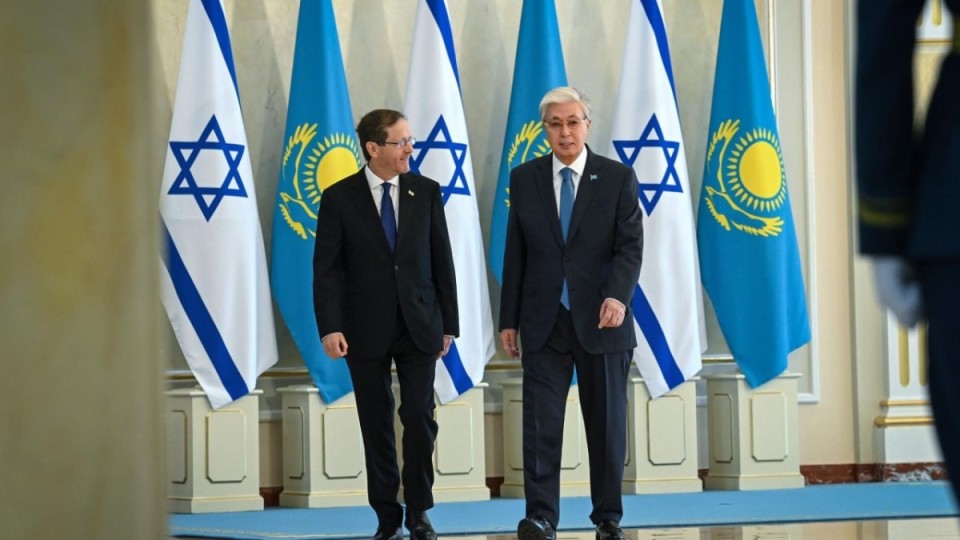 Қазақстан мен Израиль тікелей рейстер жайын талқылады