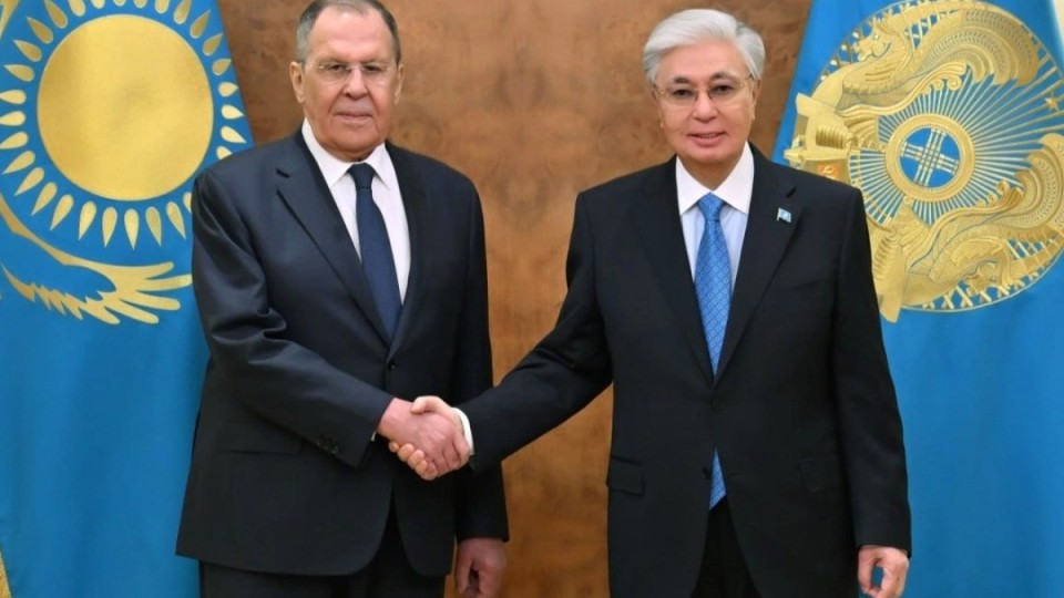 Тоқаев Ақордада Сергей Лавровты қабылдады