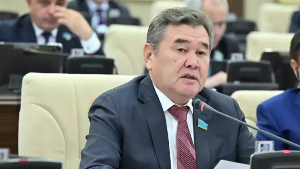 Қызылорда облысының әкімі болып тағайындалған шенеунік депутаттық мандатын табыстады