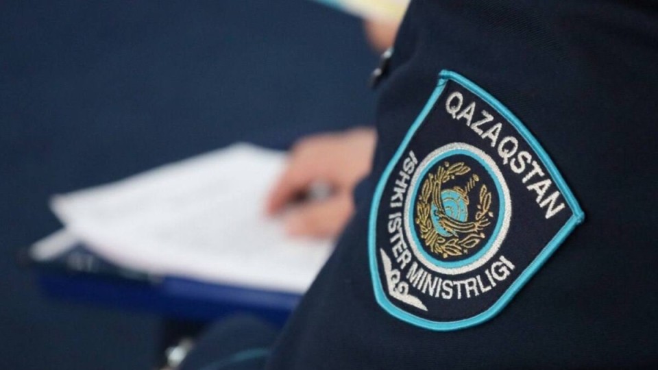 Оралда полицейге қатысты зорлық фактісі бойынша тергеу басталды