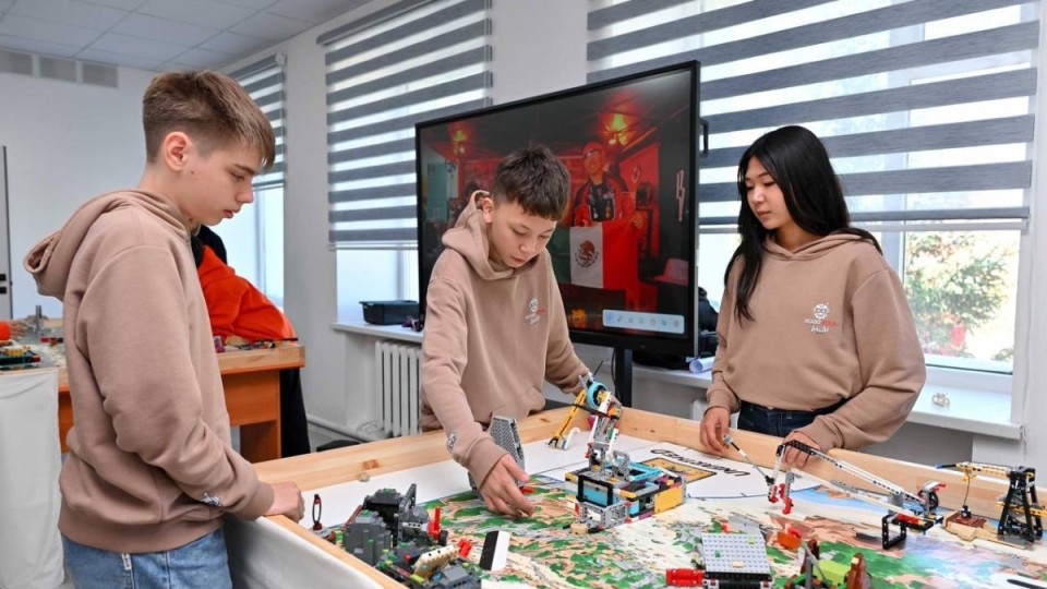 Аягөзде робототехника мен дрон үйірмелері іске қосылды