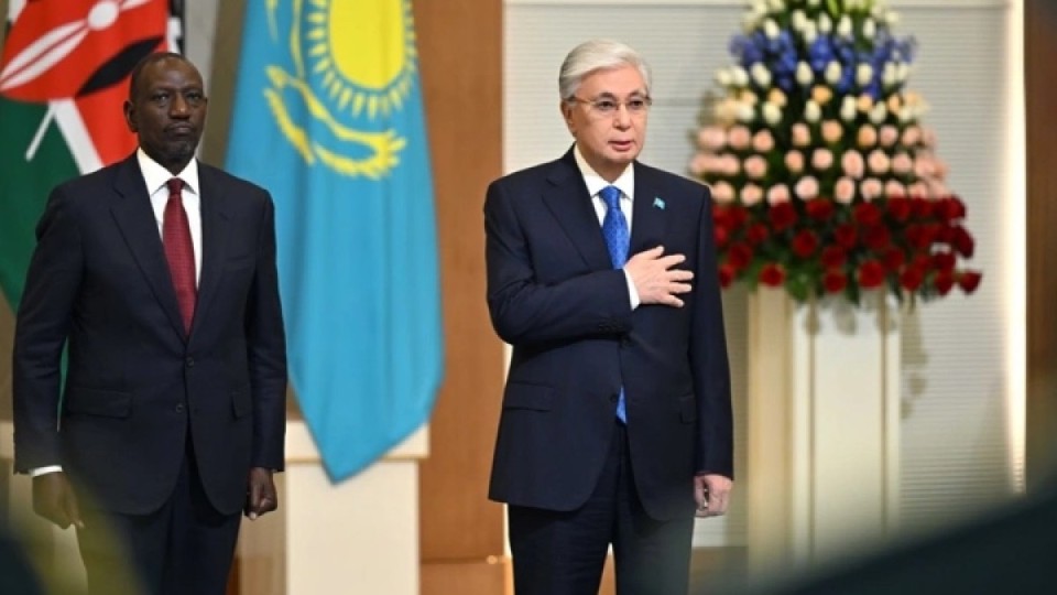 Қасым-Жомарт Тоқаев Тәуелсіздік сарайында Кения Президентін қарсы алды