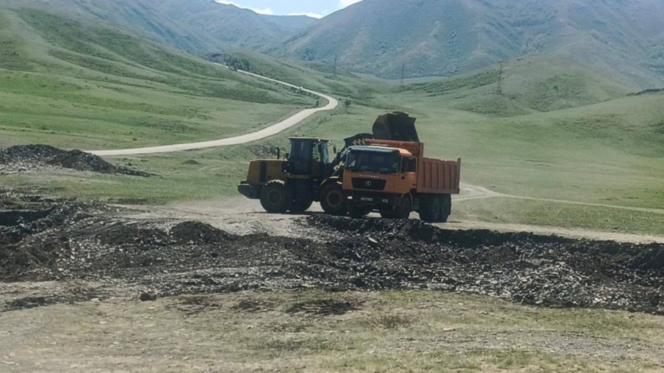 Тасжолдардан қала көшелеріне дейін: ШҚО-да жол жөндеу жұмыстары қарқынды