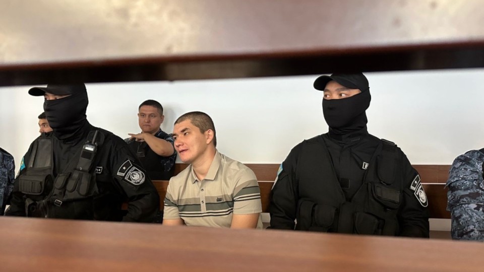 “Агрессия көрсеткен емес”. Сотта Сәрсемәлиевтің әке-шешесінен жауап алынды