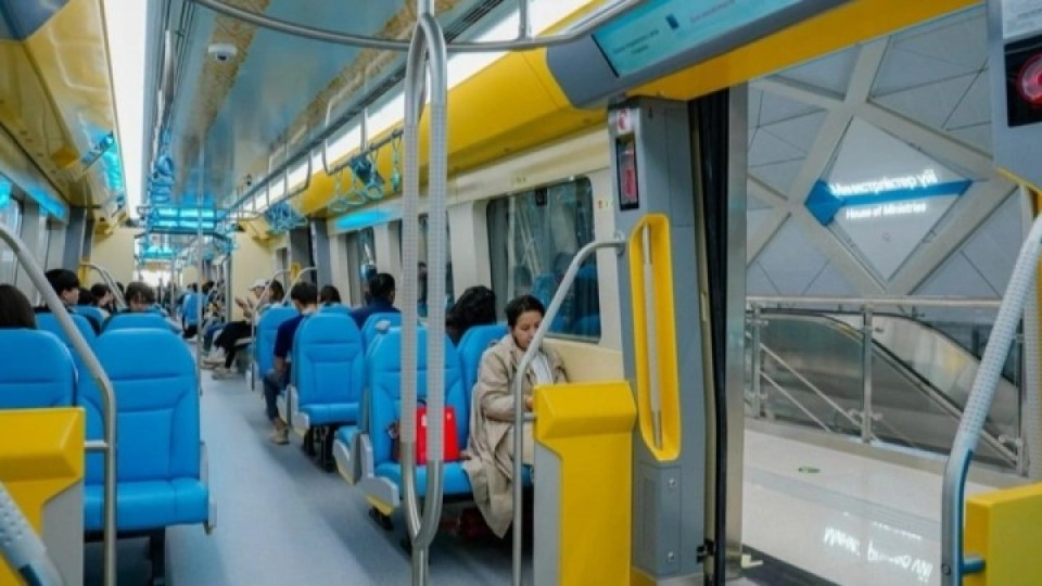 LRT екі аптада 1 миллион жолаушы тасымалдады